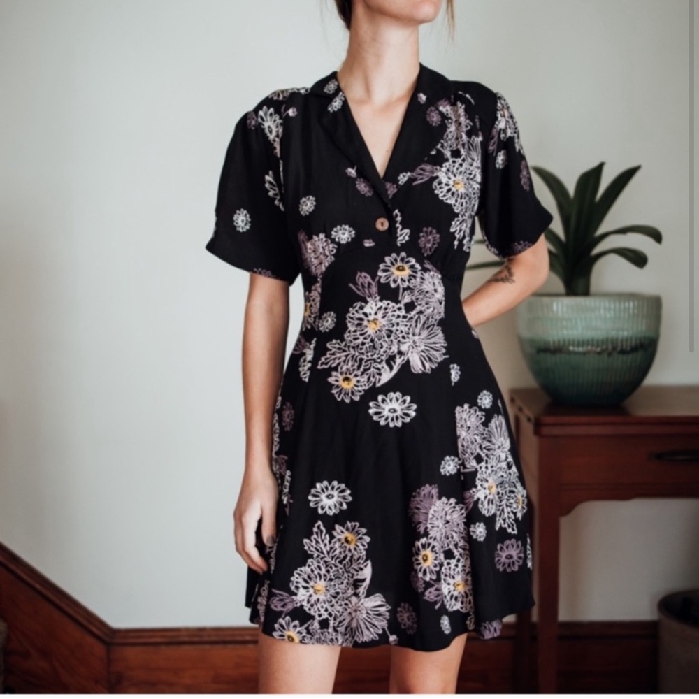 Free People Hawaii Black Purple Floral Island Boho Beach Mini Dress Size Small